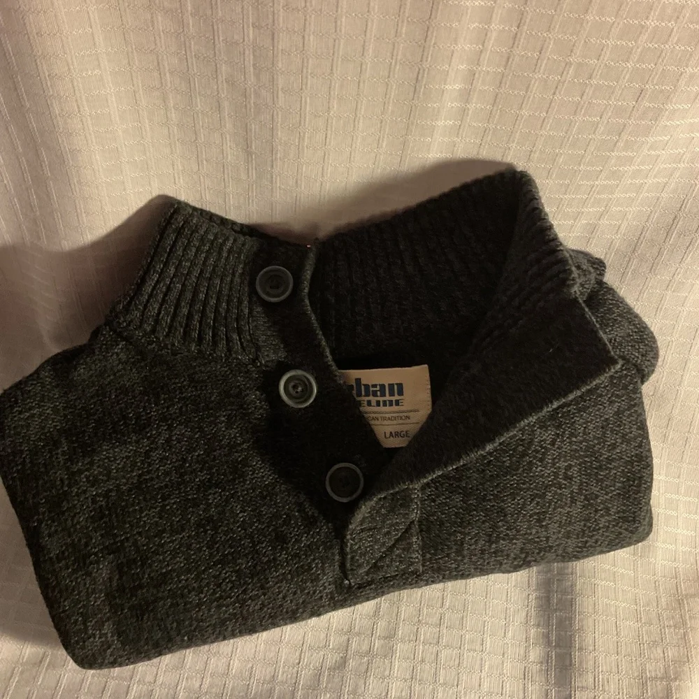 Men’s sweater - Picture 2 of 3